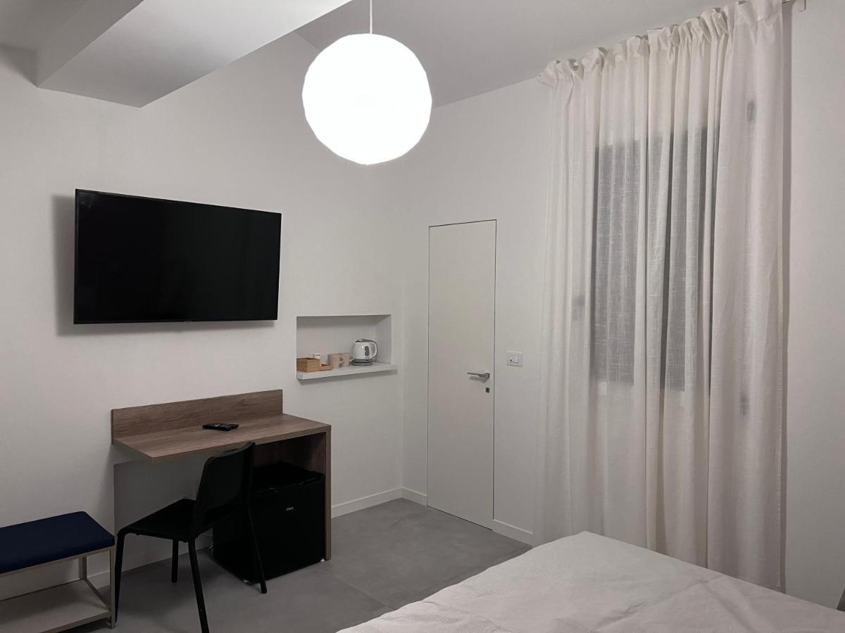 Quiet Room โบโลญญา ภายนอก รูปภาพ
